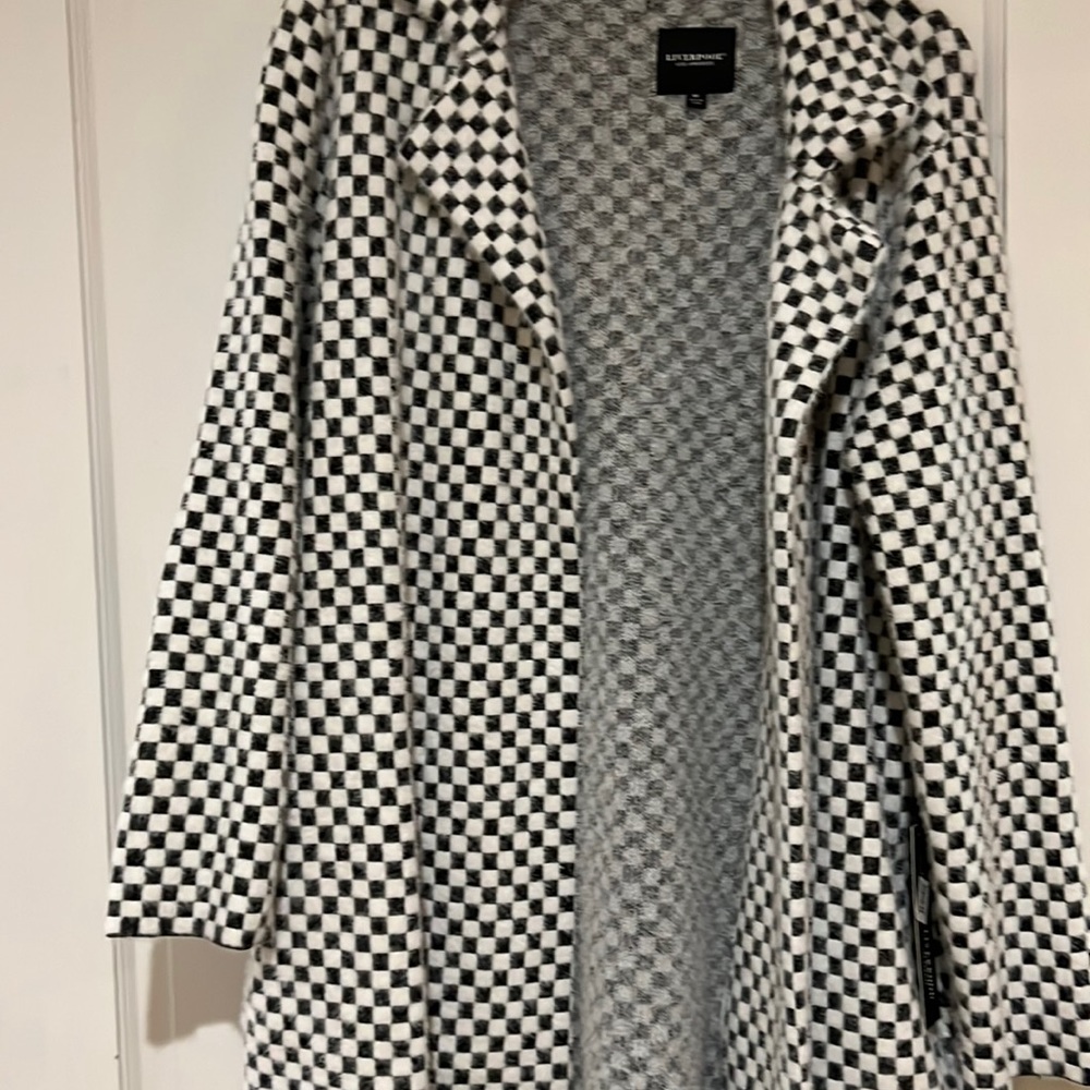 Very warm Liverpool coat! Brand new never worn. Perfect quality. Very chic